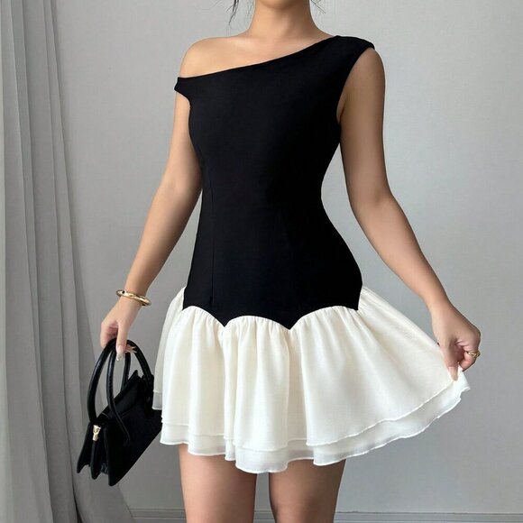 Black Casual Women's Woven Splicing Design Sleeveless Asymmetric Mini Dress - Picture 3 of 6